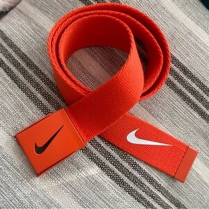 Nike Tech Essentials Reversible Golf Belt w/Bottle Opener Buckle - Size 36 NWOT